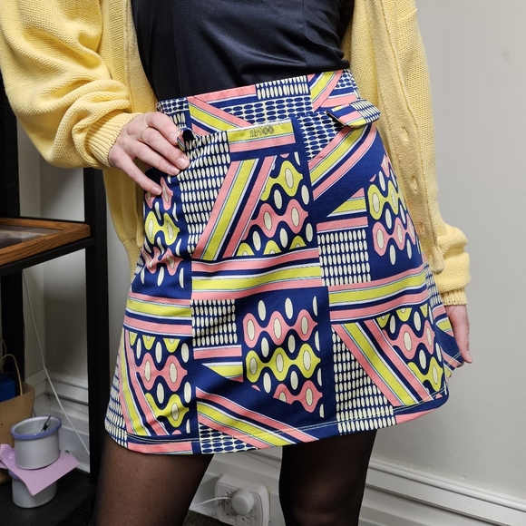 VINTAGE Multicoloured 60's Style 'Huk-A-Poo' A-Line Mini Skirt - Picture 3 of 3